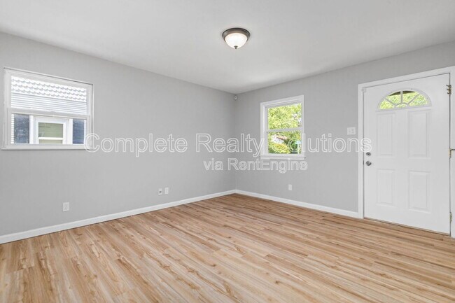 Building Photo - 10423 Balmoral Dr