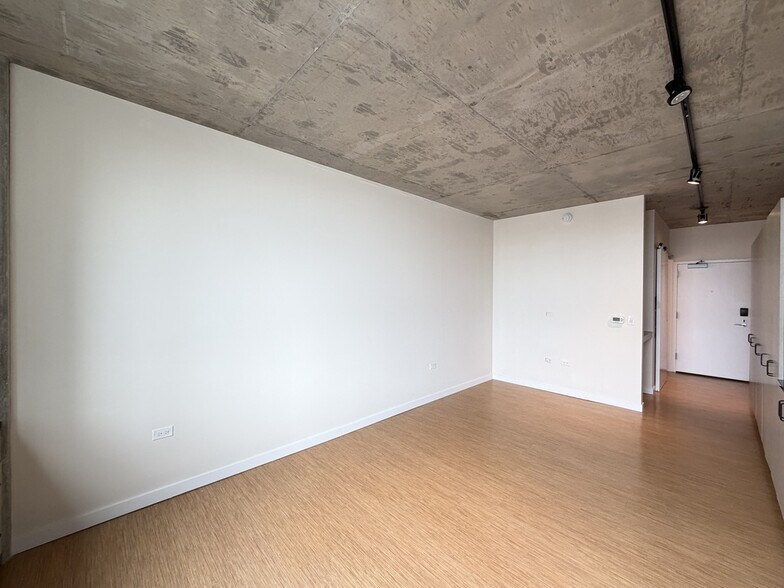 Building Photo - 1515 N Fremont St