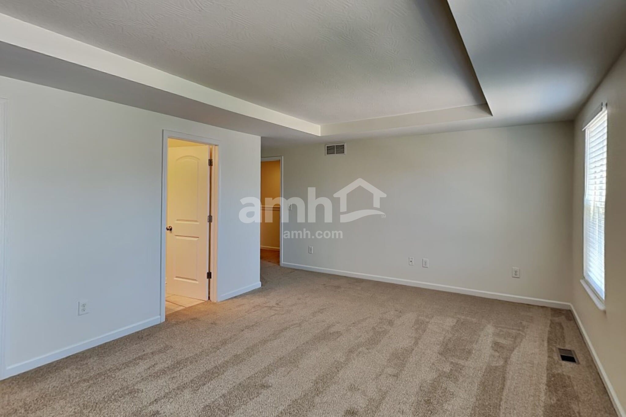 Building Photo - 881 Orwell St