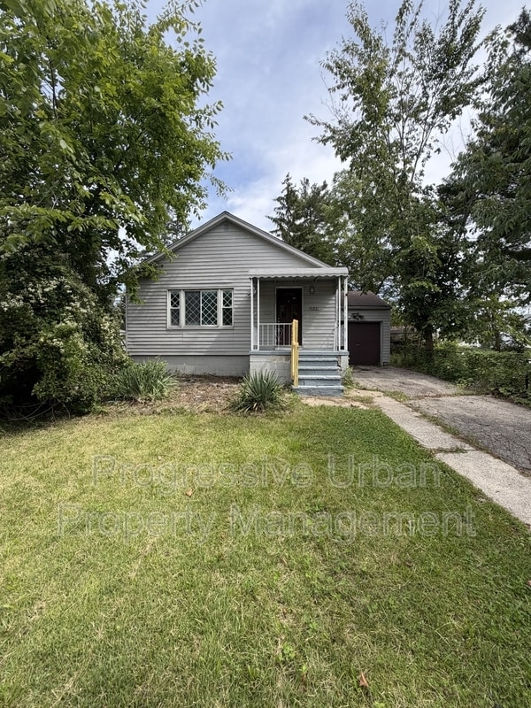 Building Photo - 3899 E 151st St