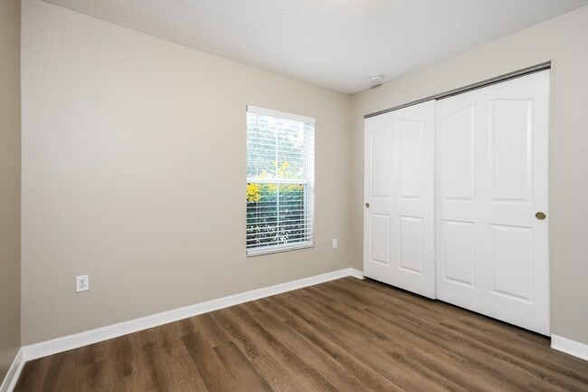 Building Photo - 12821 Oulton Cir