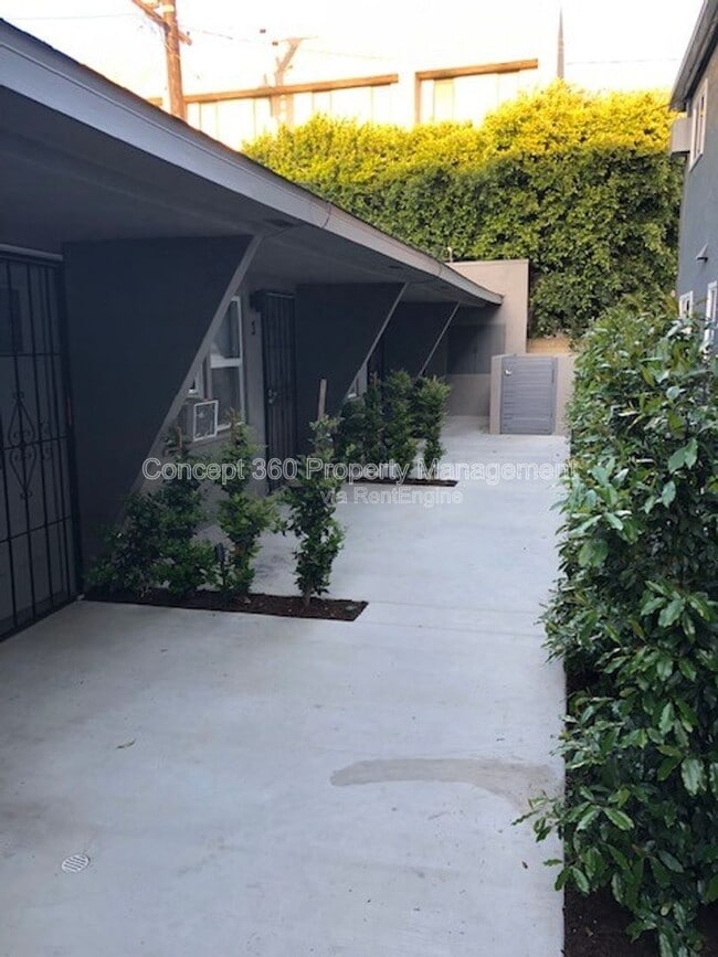 Building Photo - 4154 N Business St