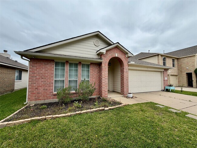 Building Photo - 25206 Barmby Dr