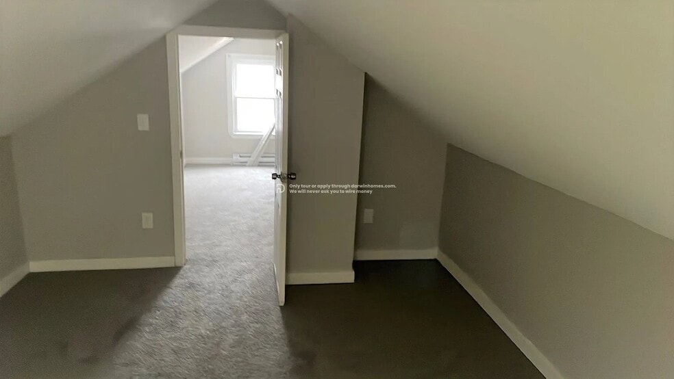 Building Photo - 5951 N 64th St