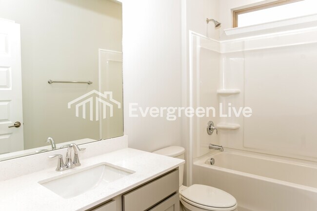 Building Photo - 300 Pond Spg Dr