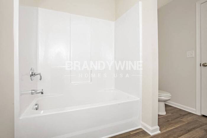 Building Photo - 423 Stonyhurst Dr