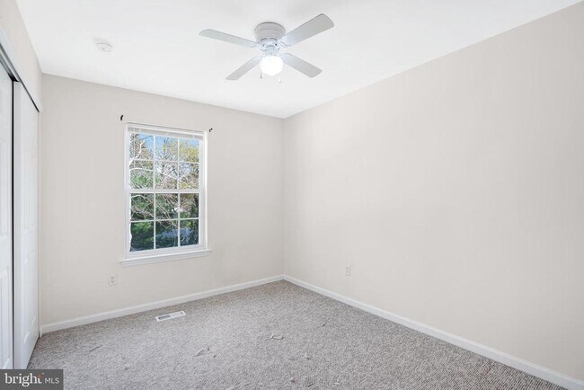 Building Photo - 16 High Meadows Dr