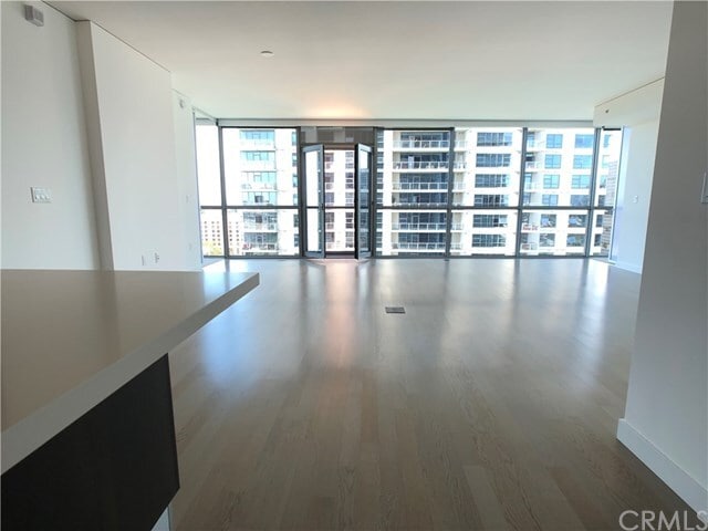 Building Photo - 9 MacArthur Pl
