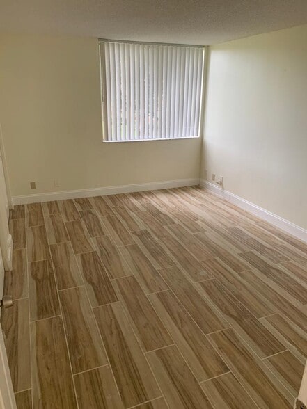 Building Photo - 10765 Cleary Blvd