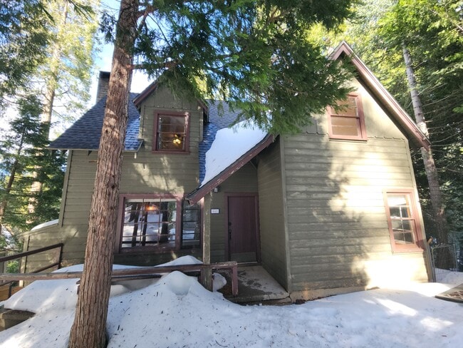 Building Photo - 865 Bear Springs Rd