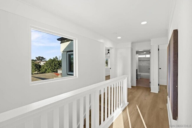 Building Photo - 4420 Voltaire St