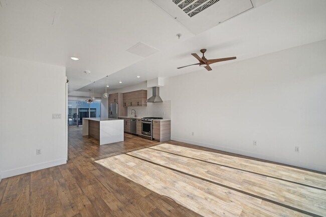 Building Photo - 2BR/2.5BA Condo in Central Ninth | Mountain Views, Solar & Walk to Everything