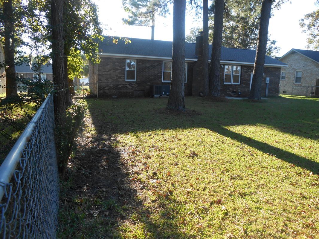 Building Photo - 199 Tall Pines Rd