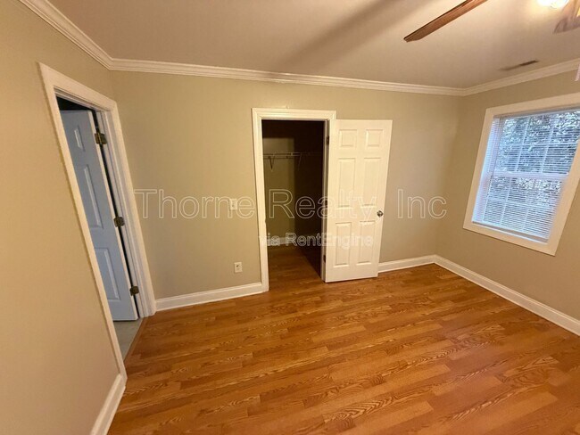 Building Photo - 113 Charlotte Ave