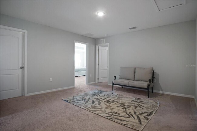 Building Photo - 1171 Oak Bluff Dr