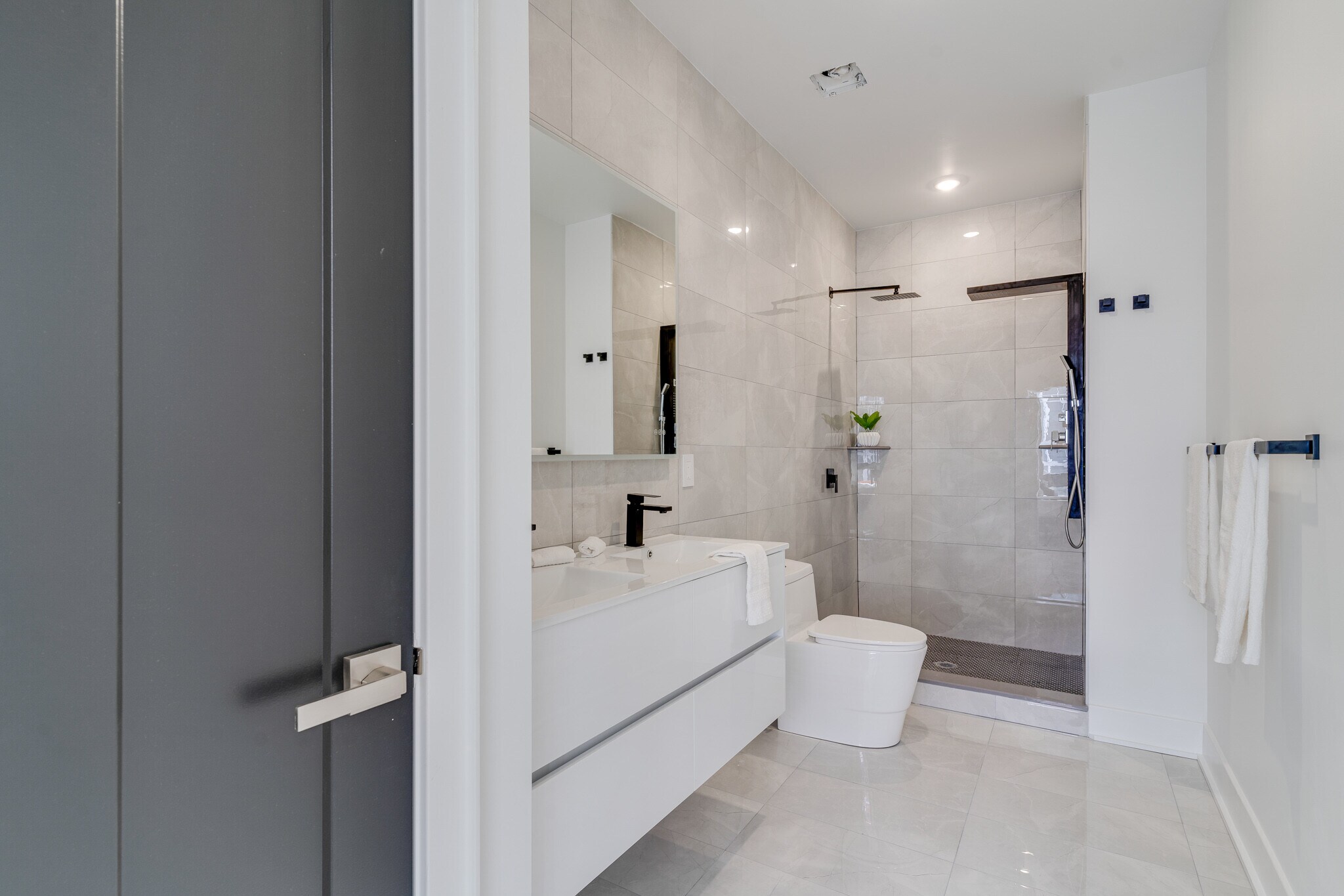 Building Photo - 2603 E Boston St