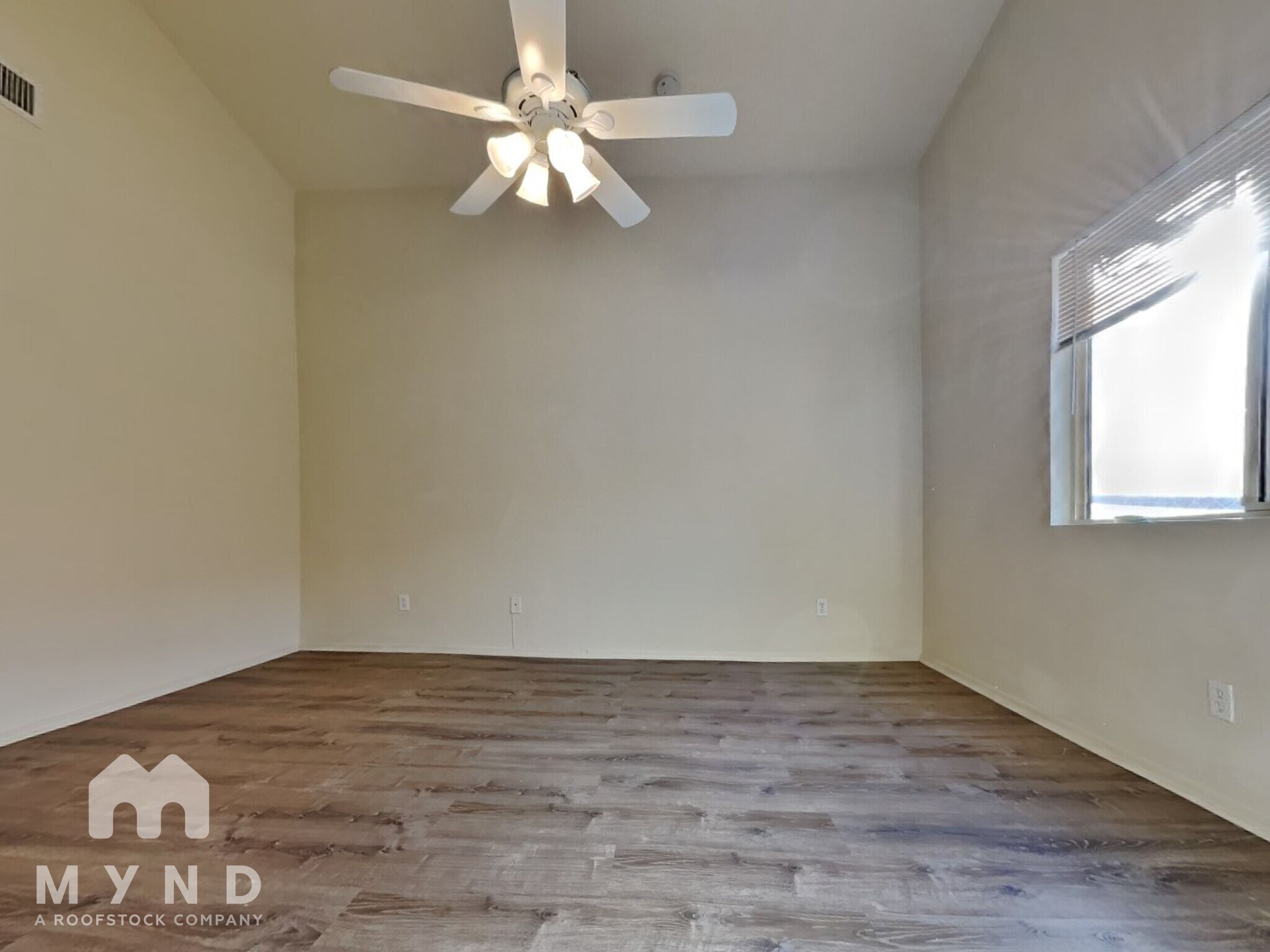 Building Photo - 9670 E Mt Baldy Way