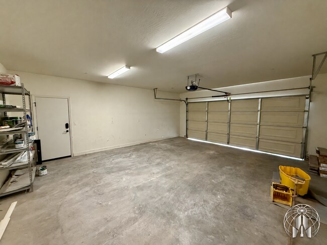 Building Photo - 5121 Anaconda Ave