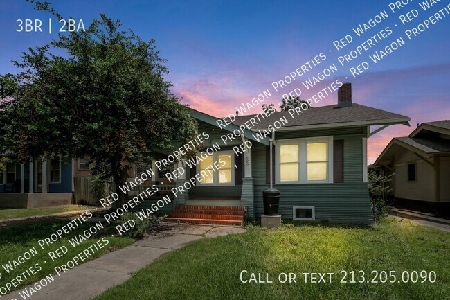 Primary Photo - 626 W Summit Ave.