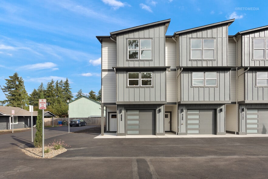 Building Photo - 4243 Verda Ln NE