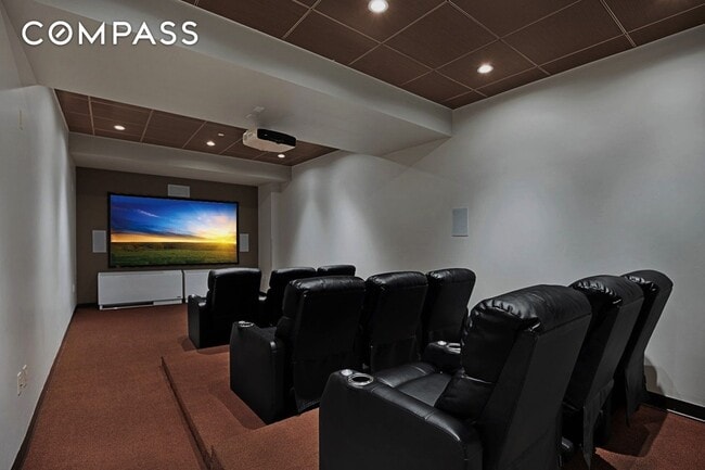 Building Photo - Enormous ~1,285 s/f, designer condo Loft apt @OBBP 1 bedroom, 2 bathrooms + ~112 s/f terrace with...