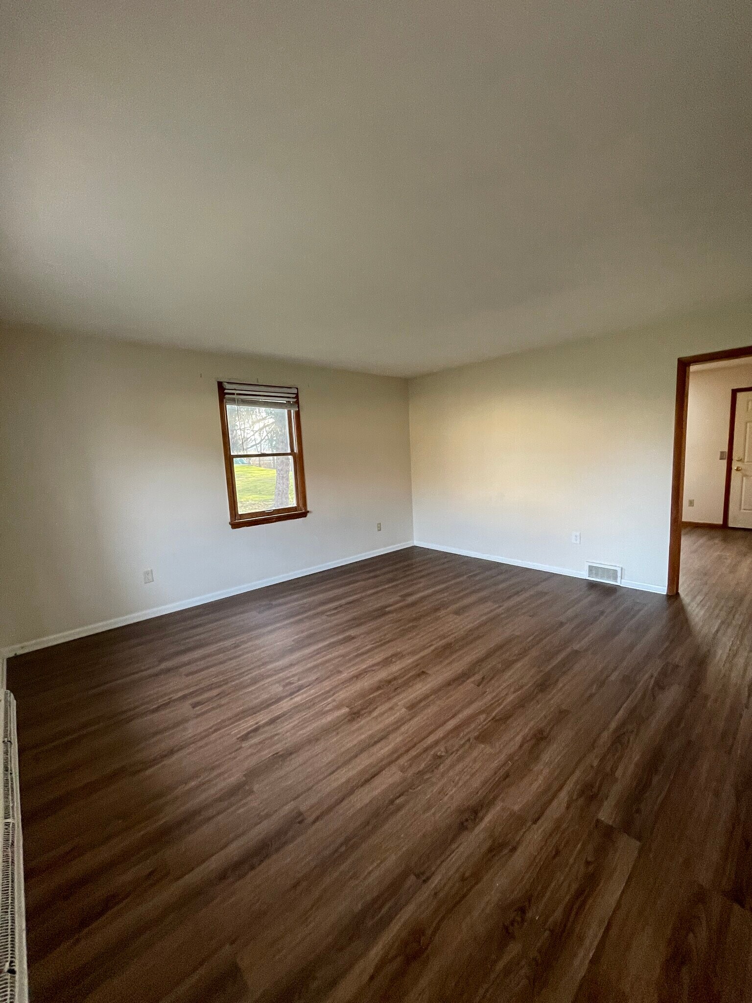 Family Room - 8451 Pleasantwood Ave NW