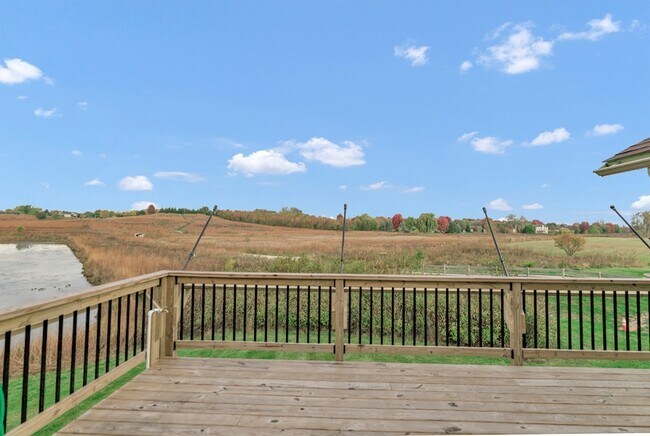 Building Photo - 2660 Harnish Dr