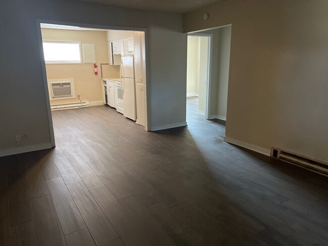 Building Photo - 2bd / 1bth
