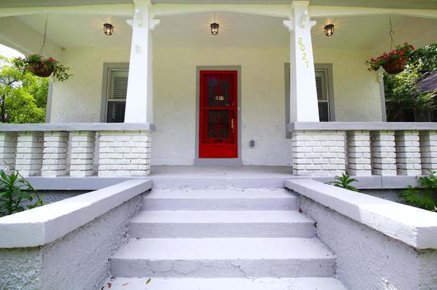 Front porch/entrance - 2027 Higbee Ave