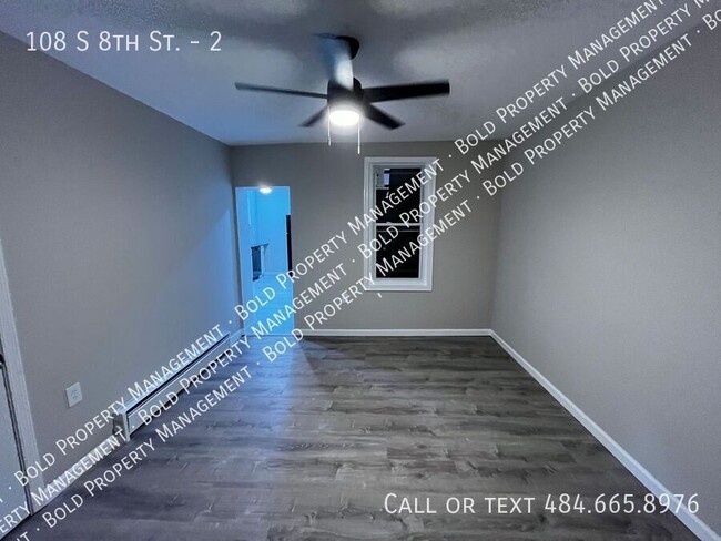 Building Photo - 108 S 8th St