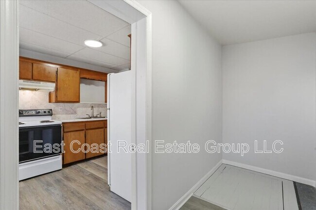 Building Photo - 805 S Potomac St