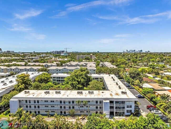 Building Photo - 4025 N Federal Hwy