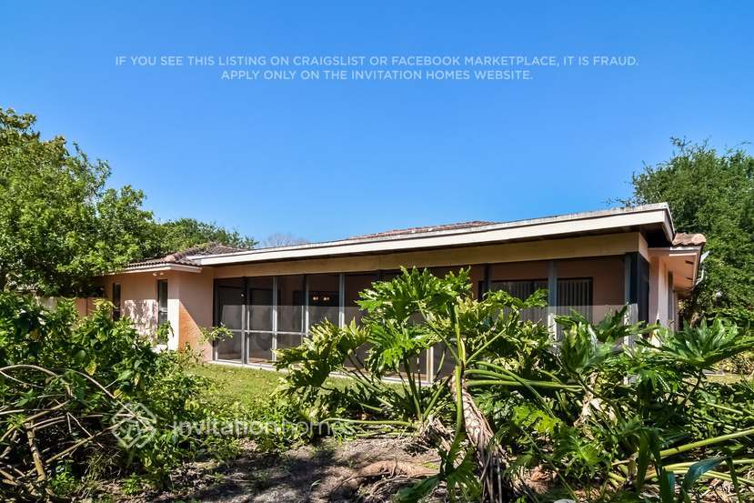 Building Photo - 10048 NW 20th St