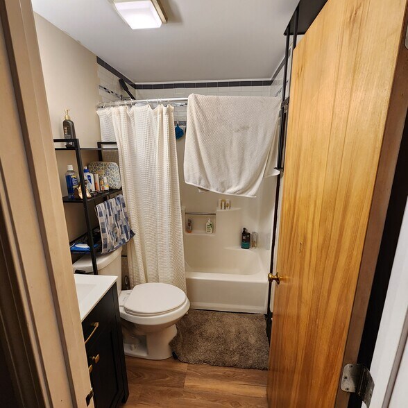 Building Photo - 37 Alice Dr