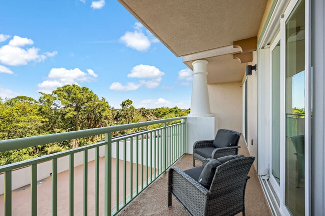 Building Photo - 701 Pilot Ln