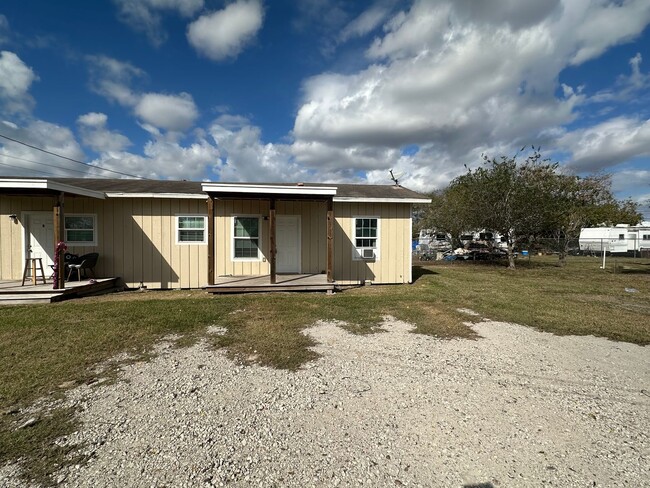 Building Photo - Ready for move in