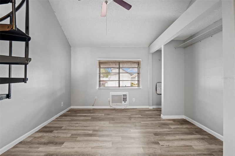 Building Photo - 1264 E 113th Ave