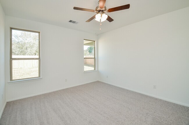 Building Photo - 7919 Royal Palm Dr