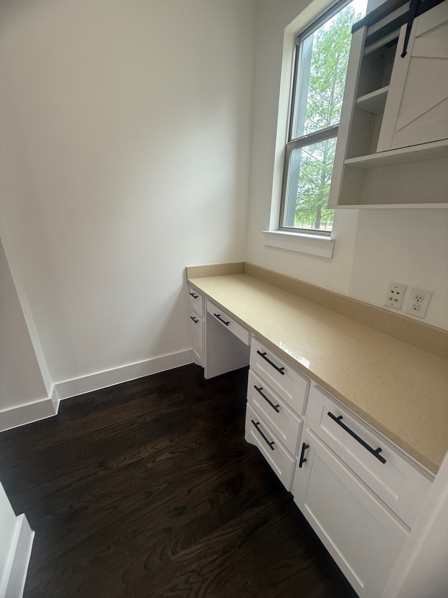 Building Photo - 3008 Zenia Dr