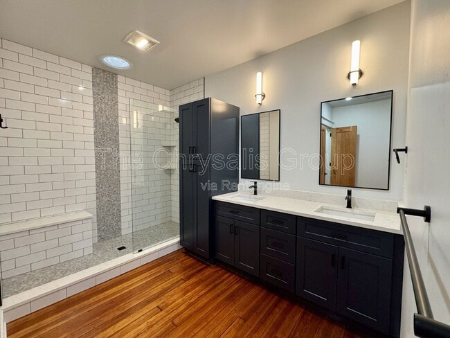 Building Photo - 209 W Main St