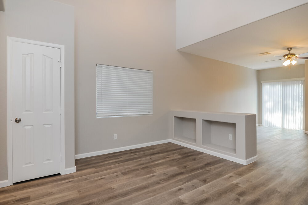 Building Photo - 4815 Longshot Dr