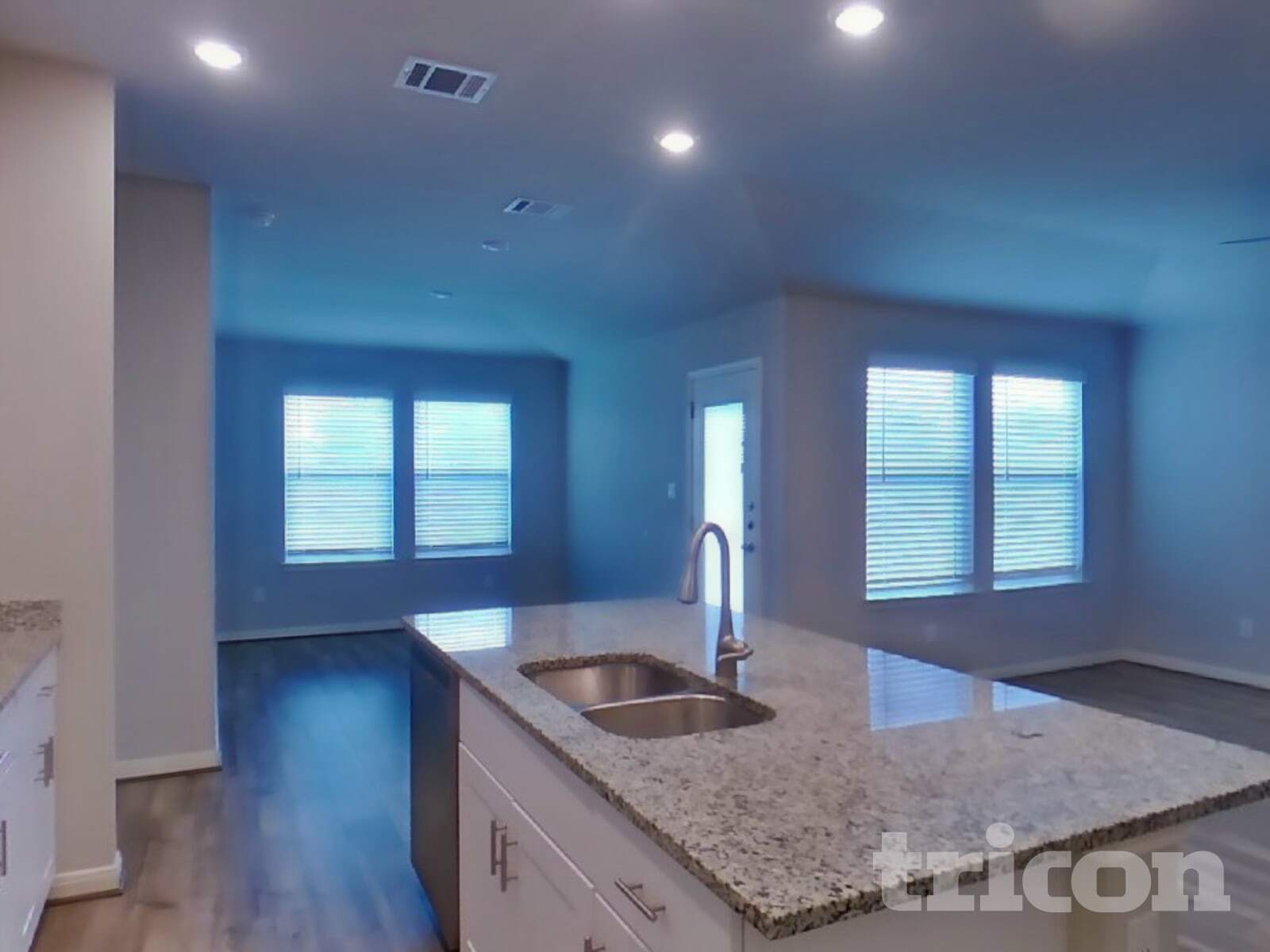 Building Photo - 13538 Paxton Blvd