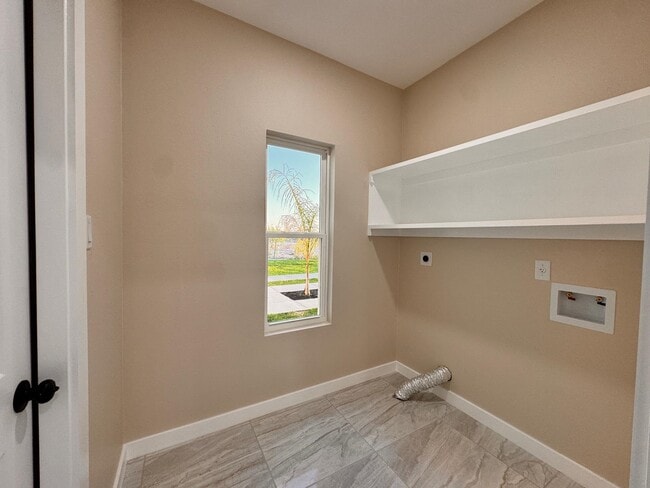 Building Photo - 6702 El Bosal Ln