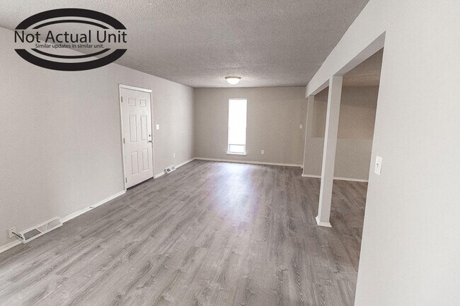 Building Photo - 203 Wheaton Ct
