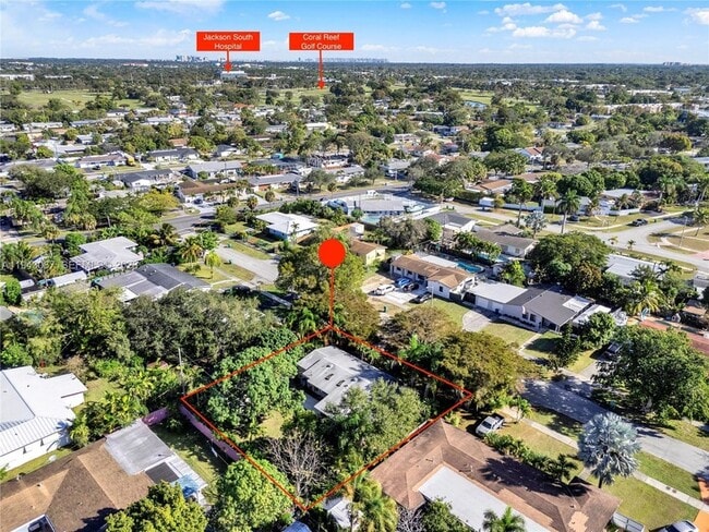 Building Photo - 16102 SW 98th Ave