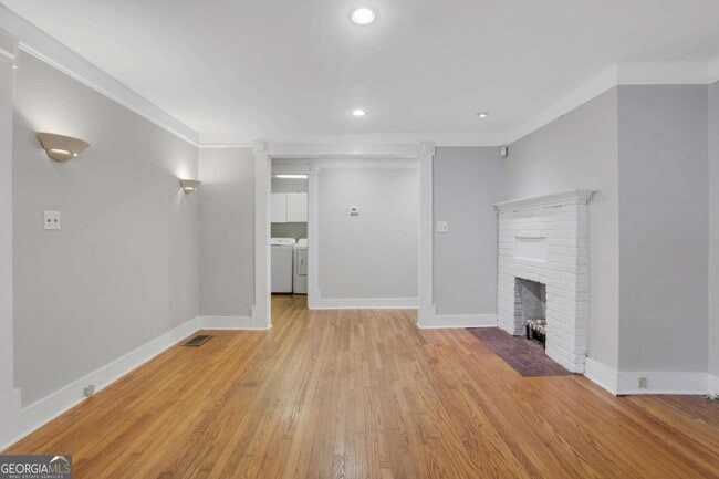 Building Photo - 1834 McLendon Ave NE