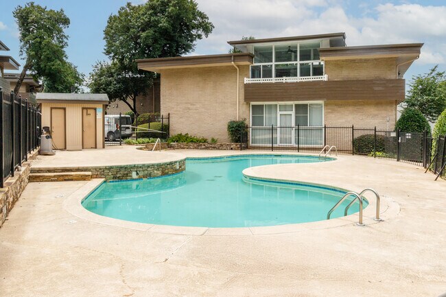 Building Photo - 346 Carpenter Dr NE