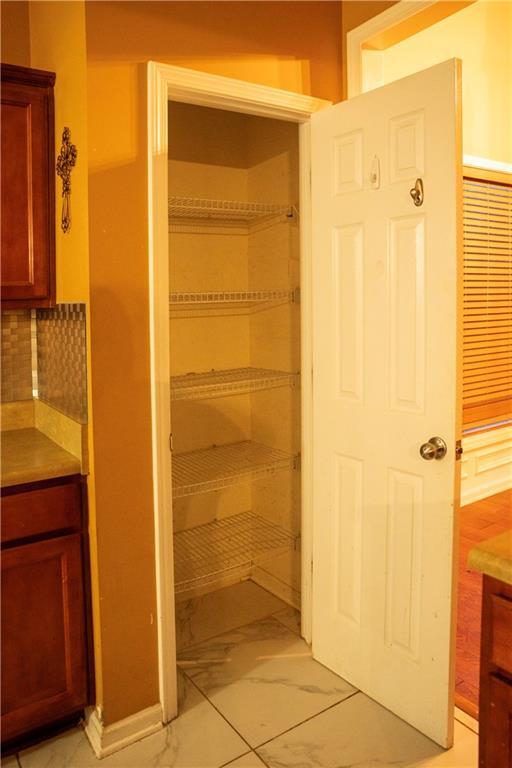 Building Photo - 2581 Southhaven Ln