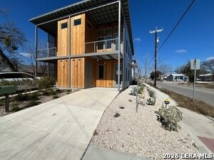 Building Photo - 1107 S Cherry St