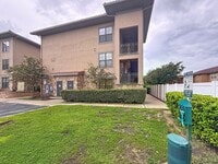Building Photo - Charo Parkway